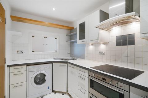 2 bedroom apartment for sale, Wards Wharf Approach, Silvertown E16