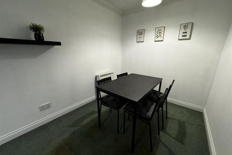 2 bedroom apartment to rent, St. Giles Close, Gilesgate, Durham