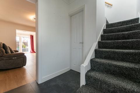 24 Beech Avenue, Lowton, Warrington, WA3 2BZ