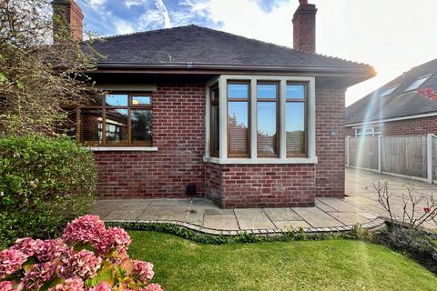 3 bedroom bungalow for sale, Rydal Avenue, Poulton-Le-Fylde FY6