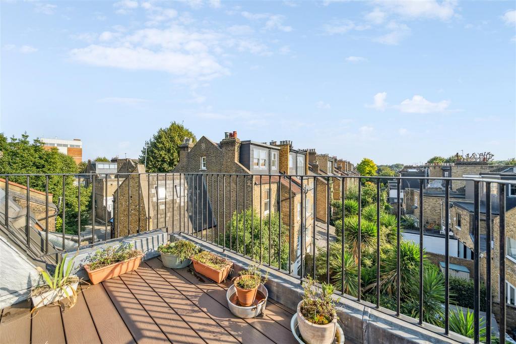 Lindens Gardens, W4   FOR SALE