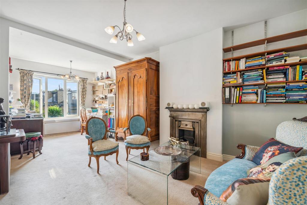 Lindens Gardens, W4   FOR SALE