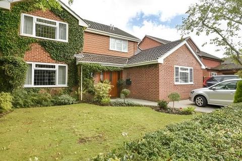 4 bedroom house for sale, Countess Close, Wimborne