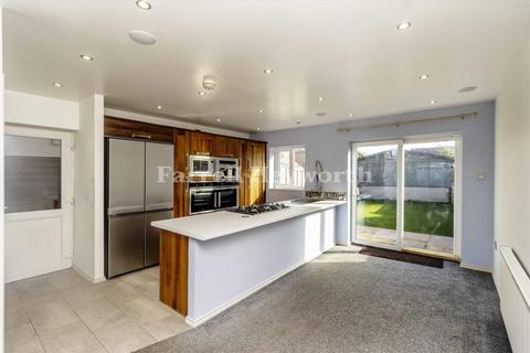 3 bedroom detached house for sale, Moorland Road, Lytham St. Annes FY8