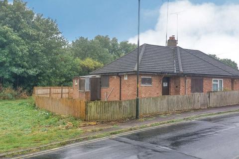 1 bedroom semi-detached bungalow for sale, 5 Queens Road, Tewkesbury, Gloucestershire, GL20 5EL