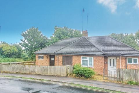 1 bedroom semi-detached bungalow for sale, 5 Queens Road, Tewkesbury, Gloucestershire, GL20 5EL