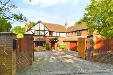 5 bedroom detached house for sale, Holly Hill Lane, Southampton SO31