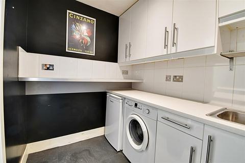 1 bedroom maisonette for sale, Halleys Ridge, Hertford SG14