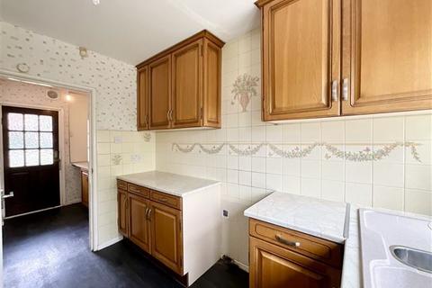 15 Ballifield Avenue, Sheffield, S13 9HN