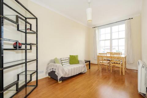 2 bedroom apartment to rent, Grove End Road, St John's Wood, NW8