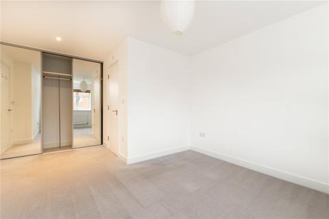 4 Harris Close, Hardwick, Cambridge, CB23 7EX