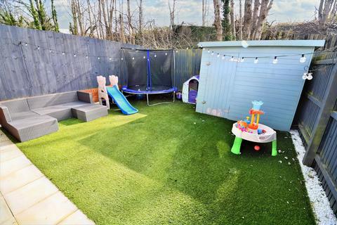 8 Chesterfield Close, Eccles, Manchester, M30 8EJ