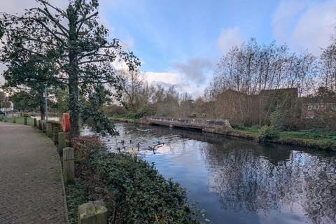 undefined, Ovaltine Court, Kings Langley, WD4