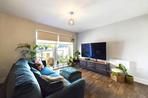 1 bedroom apartment for sale, The Embankment, Nash Mills Wharf