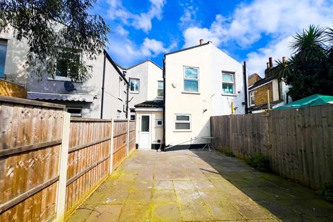 3 bedroom terraced house to rent, Dames Road, London, E7