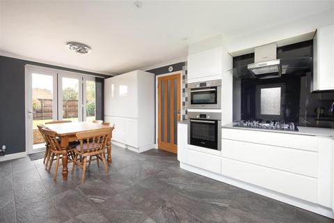 4 bedroom link detached house for sale, Broadmead, Trowbridge