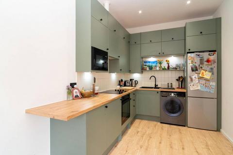 2 bedroom flat for sale, Jedburgh Road, Plaistow, London, E13