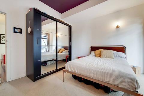 2 bedroom flat for sale, Jedburgh Road, Plaistow, London, E13