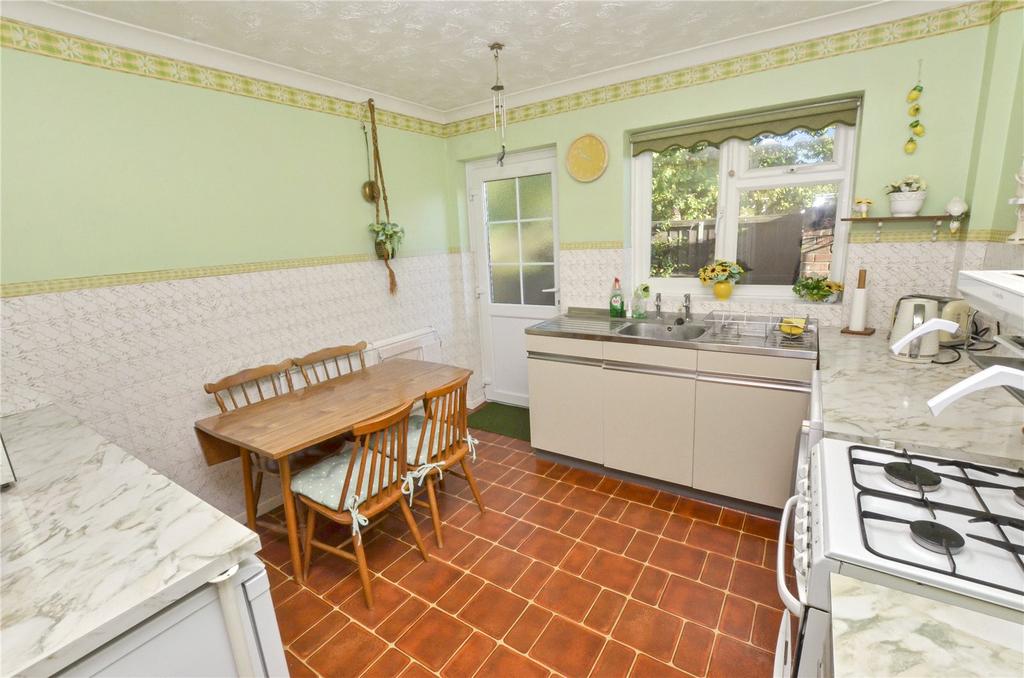 Kitchen/Breakfast Rm
