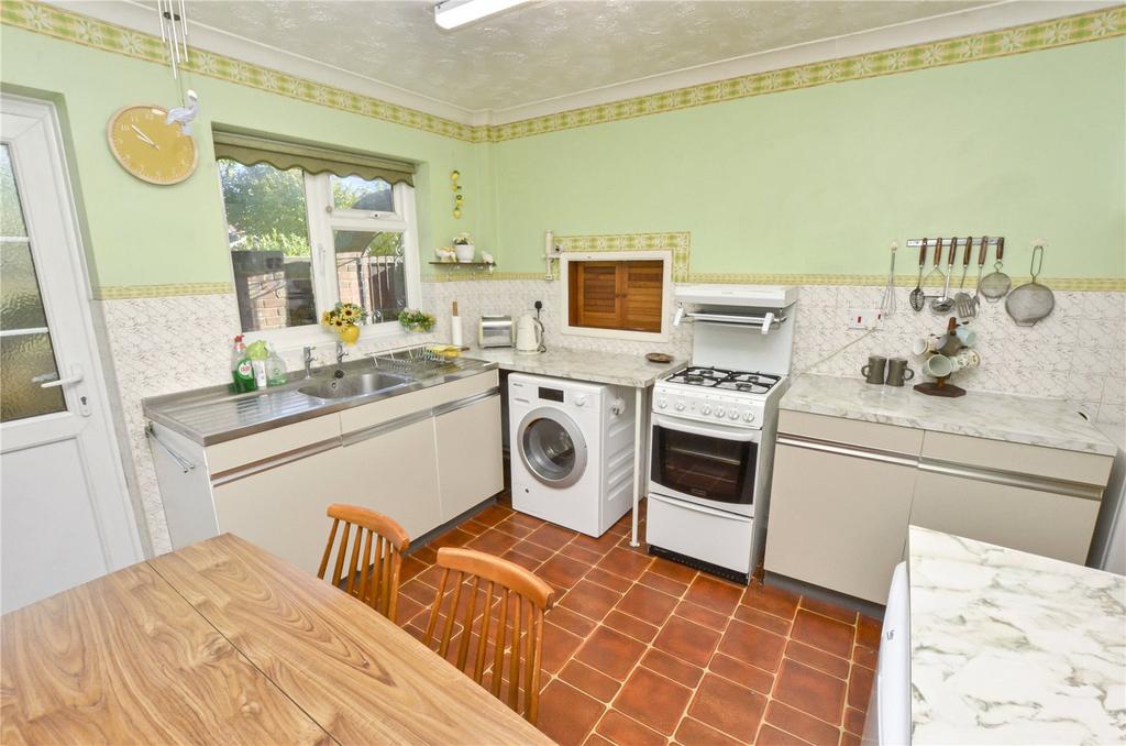 Kitchen/Breakfast Rm