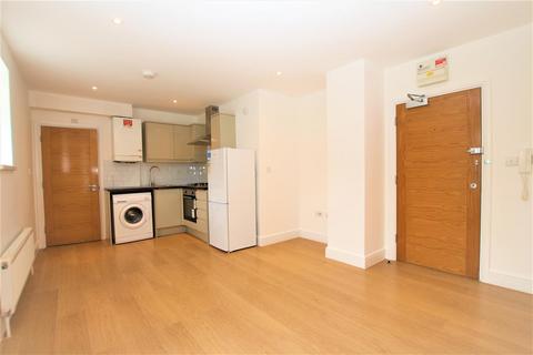 1 bedroom ground floor flat to rent, Quayside House, Town Quay Wharf, Barking