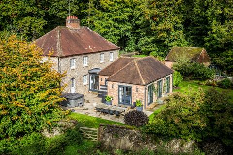 5 bedroom detached house for sale, Stoke Road, West Stoke, Chichester, West Sussex, PO18