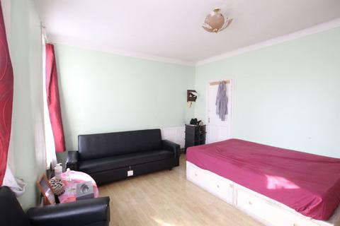 1 bedroom flat to rent, Sheridan Road, Manor Park,Eastham, E12,E7,E6,e13,e11,e10,Ig1 E12