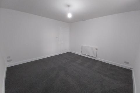 2 bedroom flat to rent, Loons Road, Lochee East, Dundee, DD3