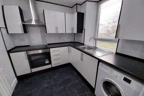 2 bedroom flat to rent, Loons Road, Lochee East, Dundee, DD3