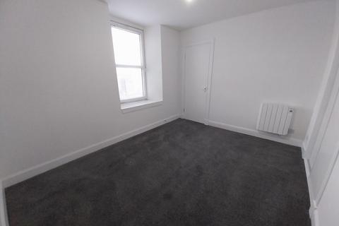 2 bedroom flat to rent, Loons Road, Lochee East, Dundee, DD3