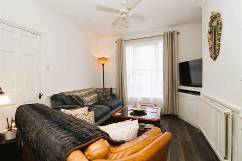 3 bedroom end of terrace house for sale, Avenue Road, Ramsgate