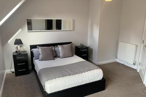 2 bedroom flat to rent, 9 North Grange Road, Leeds LS6