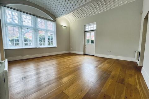 1 bedroom apartment to rent, The Galleries, Brentwood