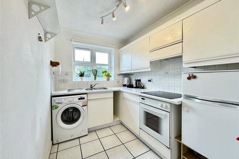 1 bedroom flat for sale, Oakwood Court, Lawn Close, Swanley, Kent, BR8