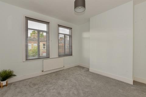 102 Kettlebaston Road, London, E10 7PF