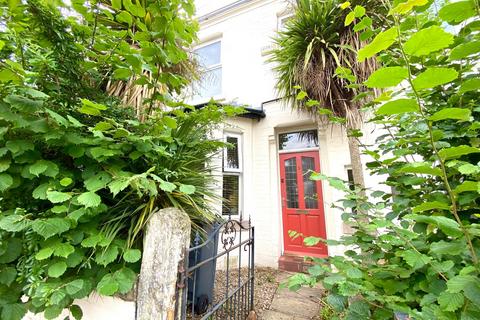 3 bedroom terraced house to rent, Hartley Road, Manchester M21