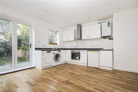 2 bedroom apartment to rent, Riggindale Road, London, SW16