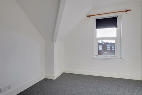 2 bedroom flat for sale, Egerton Road, Bexhill-On-Sea