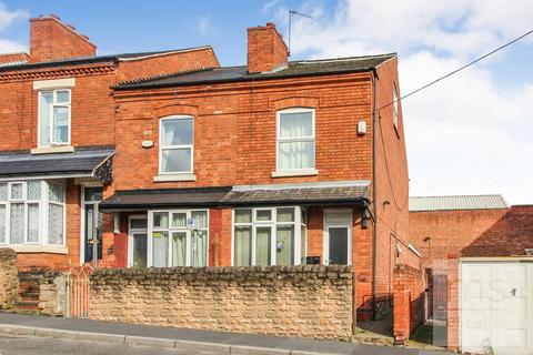 4 bedroom end of terrace house to rent, Harley Street, Nottingham NG7