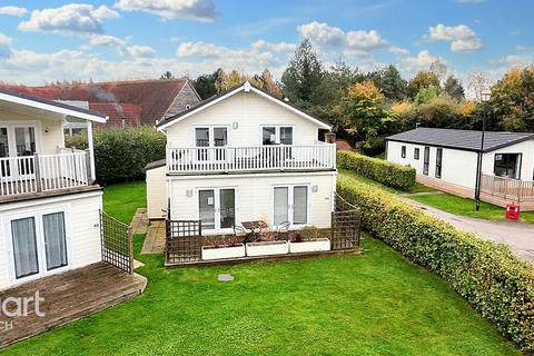 3 bedroom detached house for sale, Carnoustie Court, Tydd St Giles