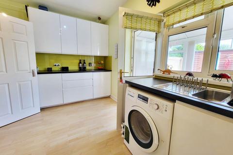 29a Lea Combe, Axminster, EX13 5LJ