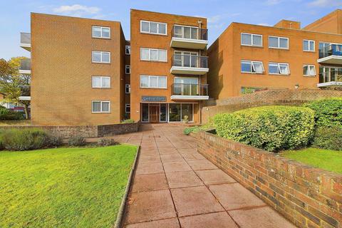 1 bedroom flat for sale, Cardinal Court, Grand Avenue, Worthing, BN11