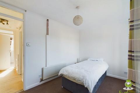 92 Beecham Berry, Basingstoke, RG22 4QN