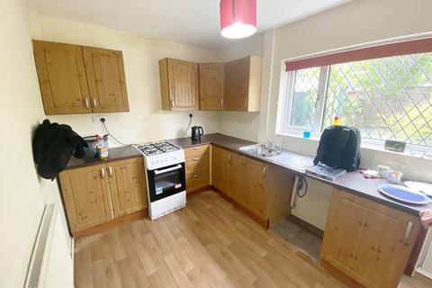 2 bedroom house to rent, Mill Street, Leyland PR25