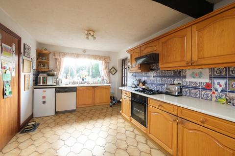 4 bedroom detached house for sale, Llangrove