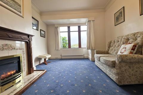 6 Milner Lane, Greetland, Halifax, HX4 8HP