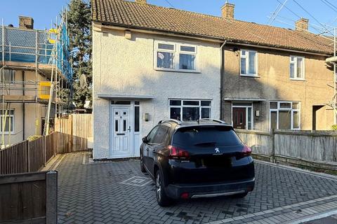 3 bedroom house to rent, Holburne Road, Kidbrooke, SE3