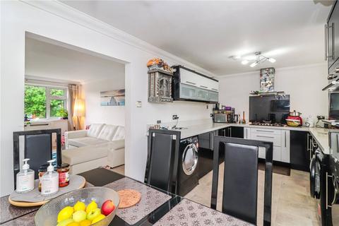 2 bedroom flat for sale, Ellwood Gardens, Watford, WD25