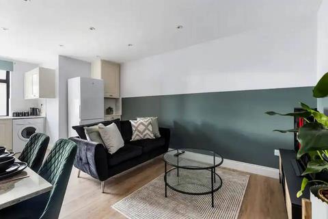 3 bedroom apartment to rent, A Dudden Hill Lane, London