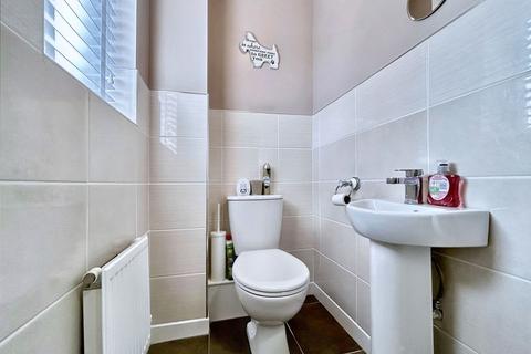 84 Danesly Close, Peterlee, SR8 5AG